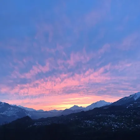 Himalayan Vibes Icogne