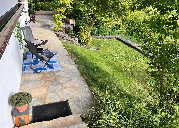 Himalayan Vibes Alojamento de Acomodação e Pequeno-almoço Icogne